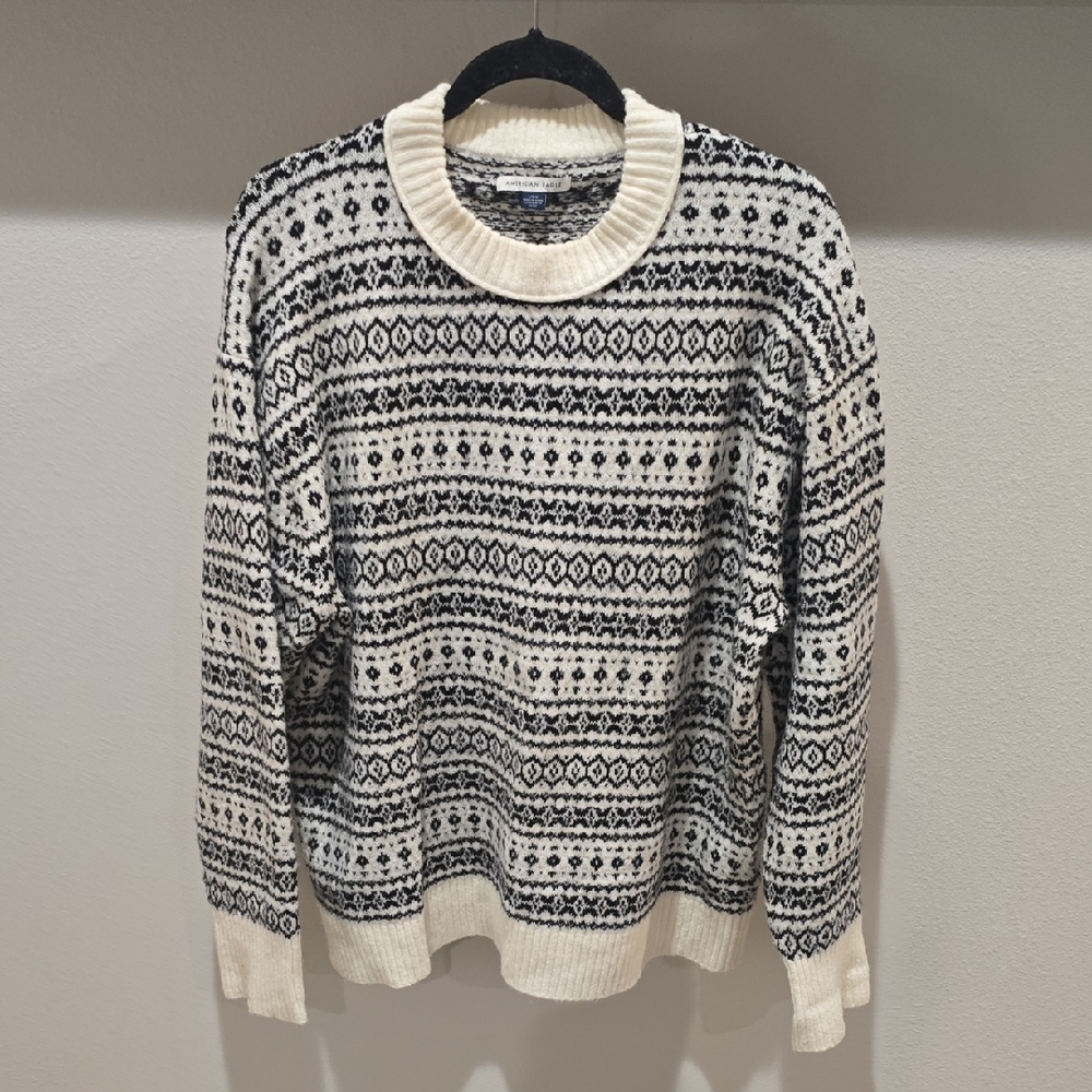 American Eagle Outfitters Black and White Patterned Sweater, Large
